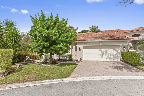 2395 Kemps Bay West Palm Beach FL 33411