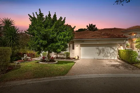 2395 Kemps Bay West Palm Beach FL 33411