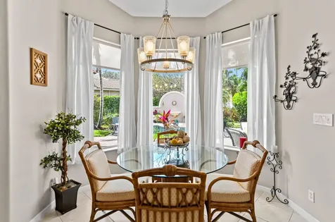 2395 Kemps Bay West Palm Beach FL 33411