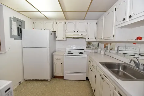 715 Saxony O Delray Beach FL 33446