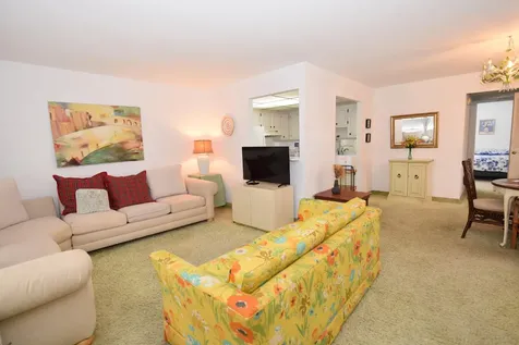 715 Saxony O Delray Beach FL 33446
