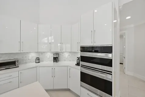 5006 Nw 24th Circle Boca Raton FL 33431