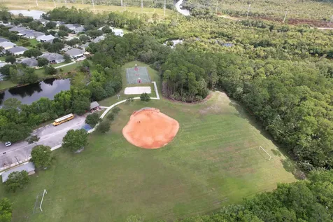 656 Ne Waters Edge Lane Port Saint Lucie FL 34983