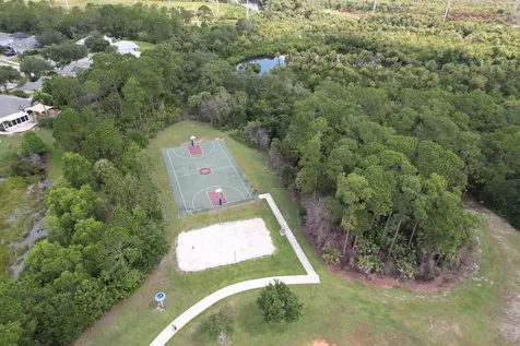656 Ne Waters Edge Lane Port Saint Lucie FL 34983