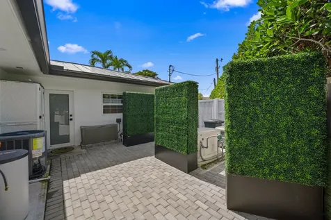 509 Par Court North Palm Beach FL 33408