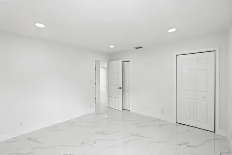 5341 N Andrews Avenue Oakland Park FL 33309