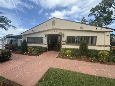 617 Sea Pine Way Greenacres FL 33415