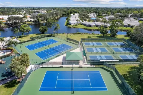 1007 Island Manor Drive Greenacres FL 33413