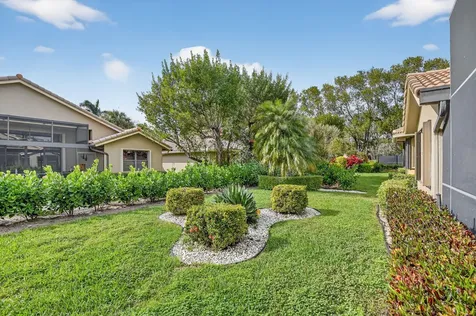 8046 Via Grande Boynton Beach FL 33437