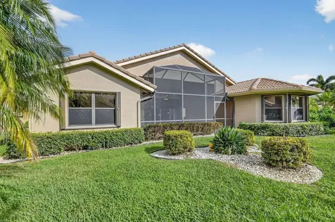 8046 Via Grande Boynton Beach FL 33437