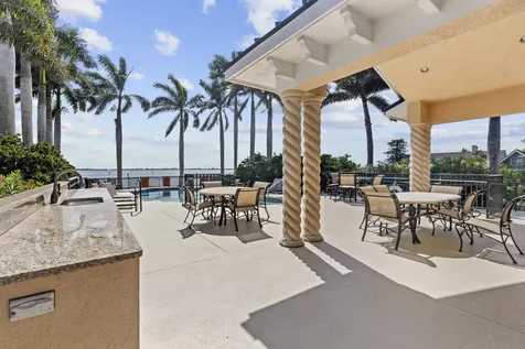 1533 Ne Outrigger Landings Drive Jensen Beach FL 34957