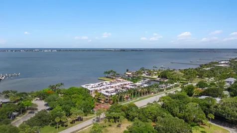 1533 Ne Outrigger Landings Drive Jensen Beach FL 34957