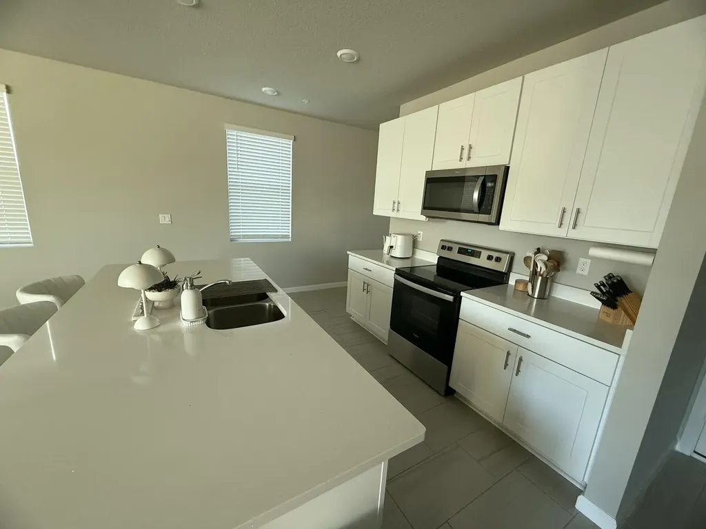 389 Salisbury Circle Fort Pierce FL 34982