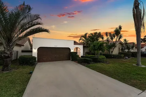 7587 Solimar Circle Boca Raton FL 33433