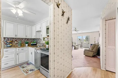 2191 Ne 1st Court Boynton Beach FL 33435