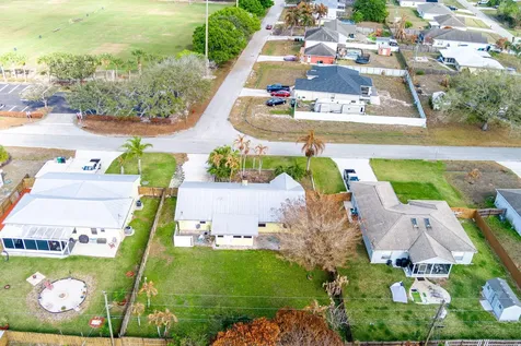 798 Sw Carmelite Street Port Saint Lucie FL 34983