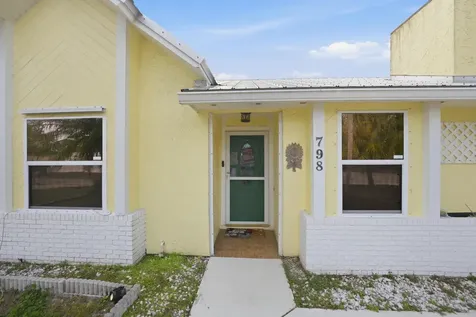 798 Sw Carmelite Street Port Saint Lucie FL 34983