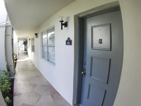 541 Normandy L Delray Beach FL 33484