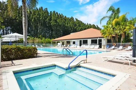 2406 Aspen Way Boynton Beach FL 33436