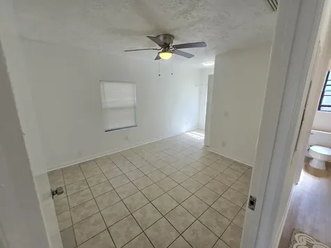 1955 10th Place Vero Beach FL 32960
