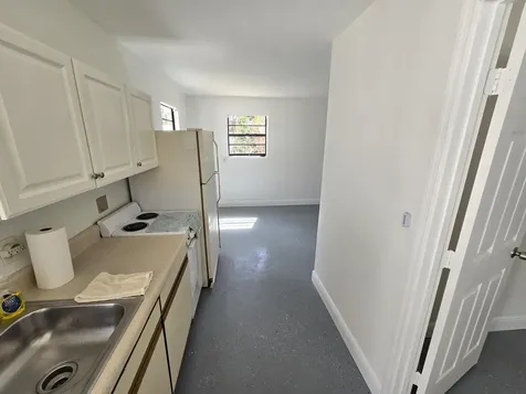 1955 10th Place Vero Beach FL 32960