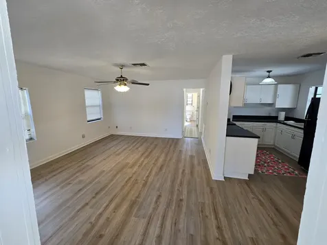 1955 10th Place Vero Beach FL 32960