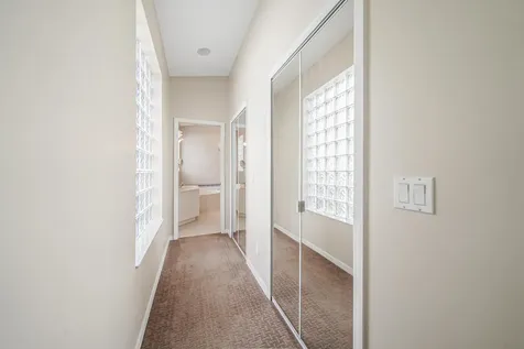 556 Sw Saint Georges Bay Port Saint Lucie FL 34986