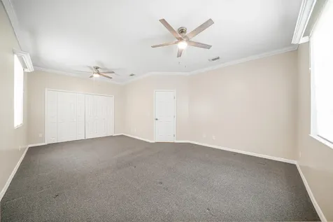 556 Sw Saint Georges Bay Port Saint Lucie FL 34986