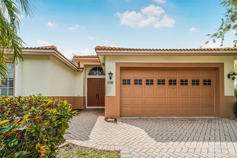556 Sw Saint Georges Bay Port Saint Lucie FL 34986