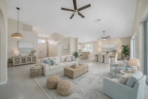 556 Sw Saint Georges Bay Port Saint Lucie FL 34986