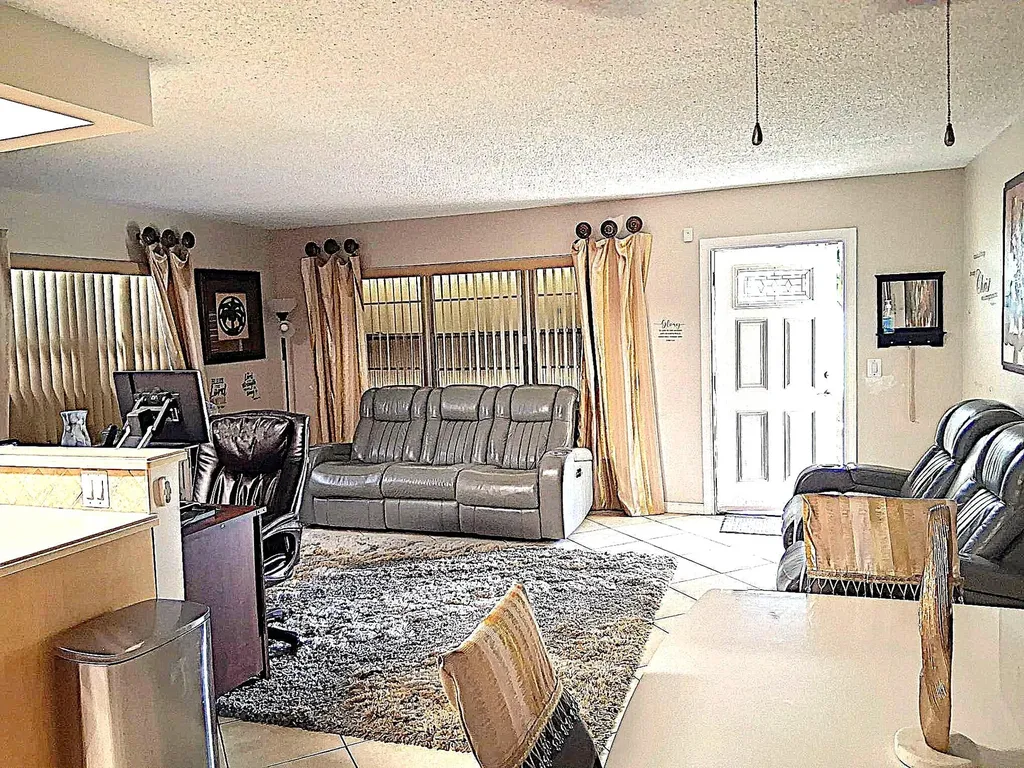 6 Northampton West Palm Beach FL 33417