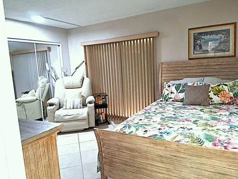 6 Northampton West Palm Beach FL 33417