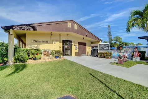 342 Pine Ridge Circle Greenacres FL 33463