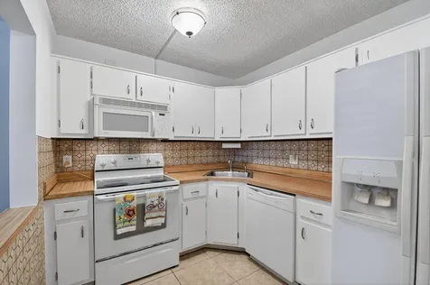 342 Pine Ridge Circle Greenacres FL 33463