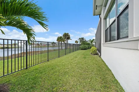 9933 Migration Point Palm Beach Gardens FL 33412