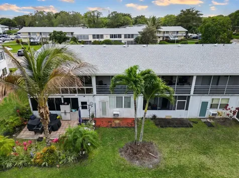 390 Durham M Circle Deerfield Beach FL 33442