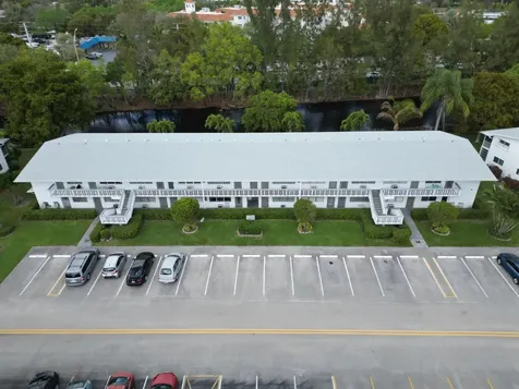390 Durham M Circle Deerfield Beach FL 33442
