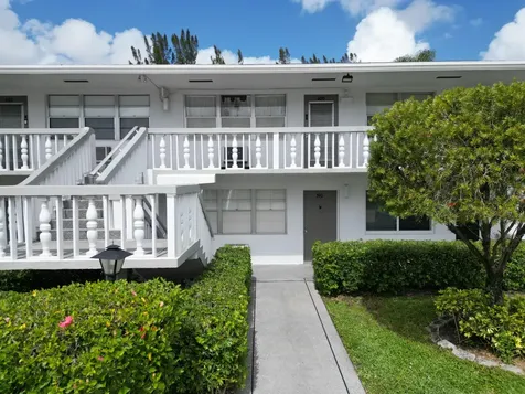 390 Durham M Circle Deerfield Beach FL 33442