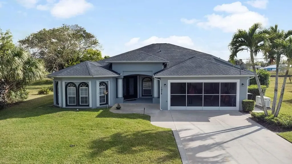 1074 Sw Sultan Drive Port Saint Lucie FL 34953