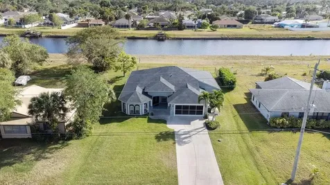 1074 Sw Sultan Drive Port Saint Lucie FL 34953