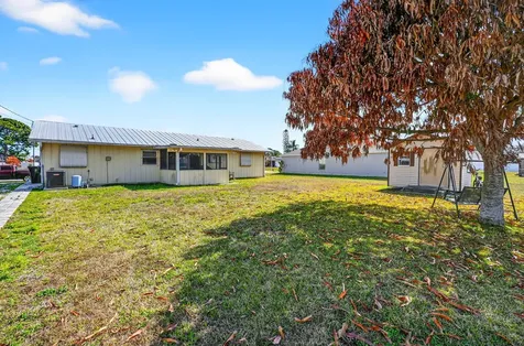 1652 Sw Angelico Lane Port Saint Lucie FL 34984