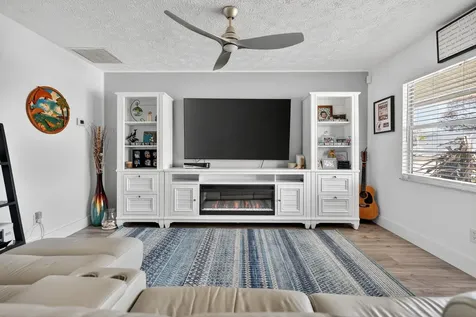 1652 Sw Angelico Lane Port Saint Lucie FL 34984