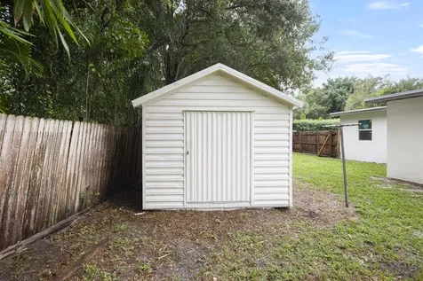 1646 31st Avenue Vero Beach FL 32960