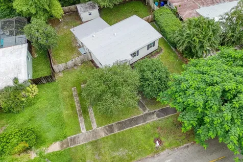 1646 31st Avenue Vero Beach FL 32960