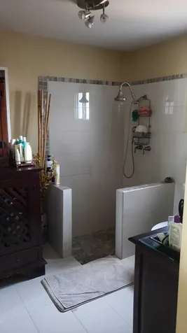 2334 Ne 136th Street North Miami Beach FL 33181