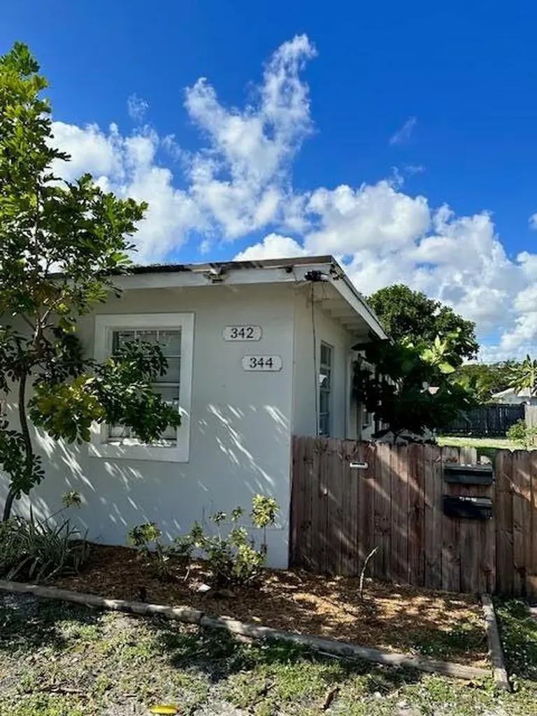 342 NW 5th Avenue Delray Beach FL 33444