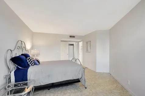 2600 N Flagler Drive West Palm Beach FL 33407