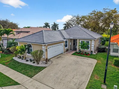 13567 Weyburne Drive Delray Beach FL 33446