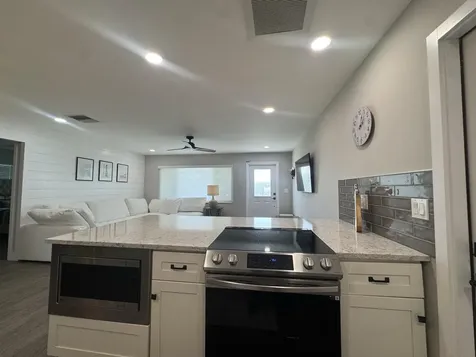 108 SW 9th Street Boynton Beach FL 33426