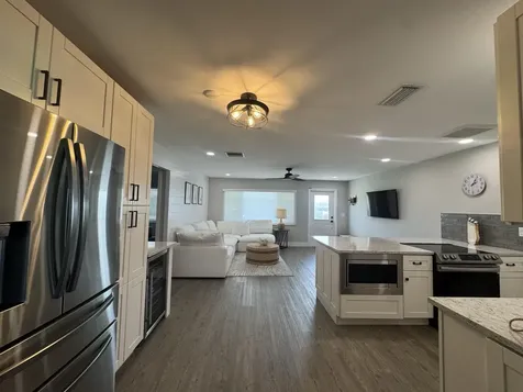 108 SW 9th Street Boynton Beach FL 33426